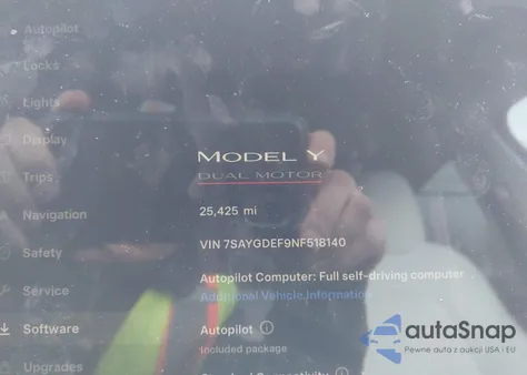 2022 Tesla Model Y Performance Dual Motor All-Wheel Drive z USA, uszkodzony, nr VIN 7SAYGDEF9NF518140
